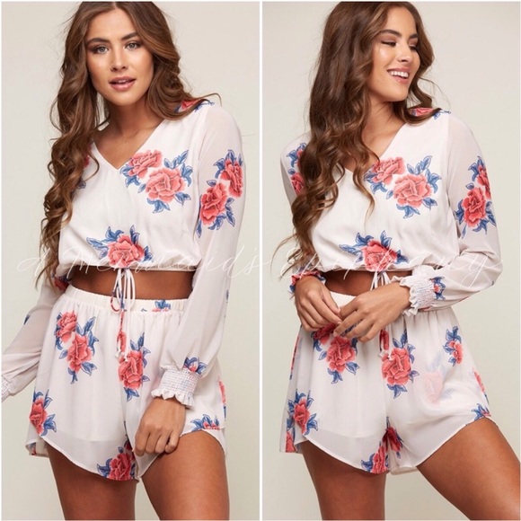 Marley | Floral Print Shorts - Picture 2 of 3